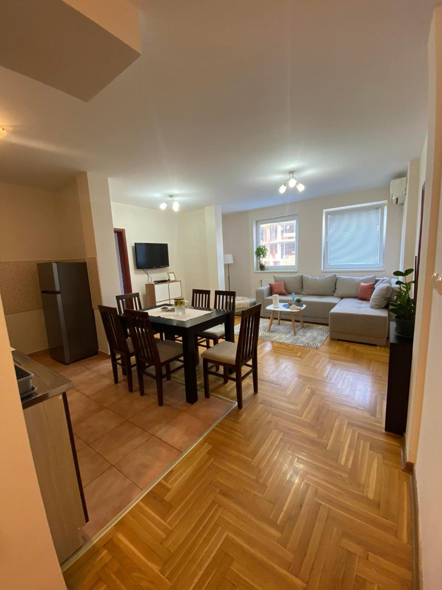 D Apartment Free Private Parking Fast Wi-Fi Novi Sad Exterior foto